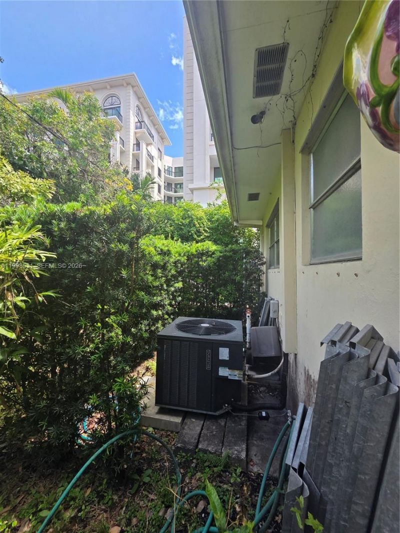 345 Malaga Ave, Coral Gables, FL 33134 Photo