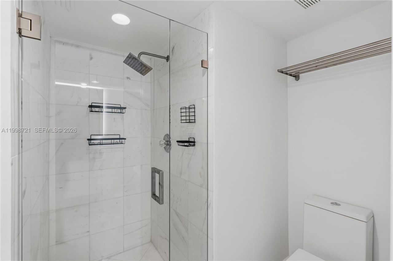 19101 NE 36th Ct, Unit 1811, Aventura, FL 33180 Photo