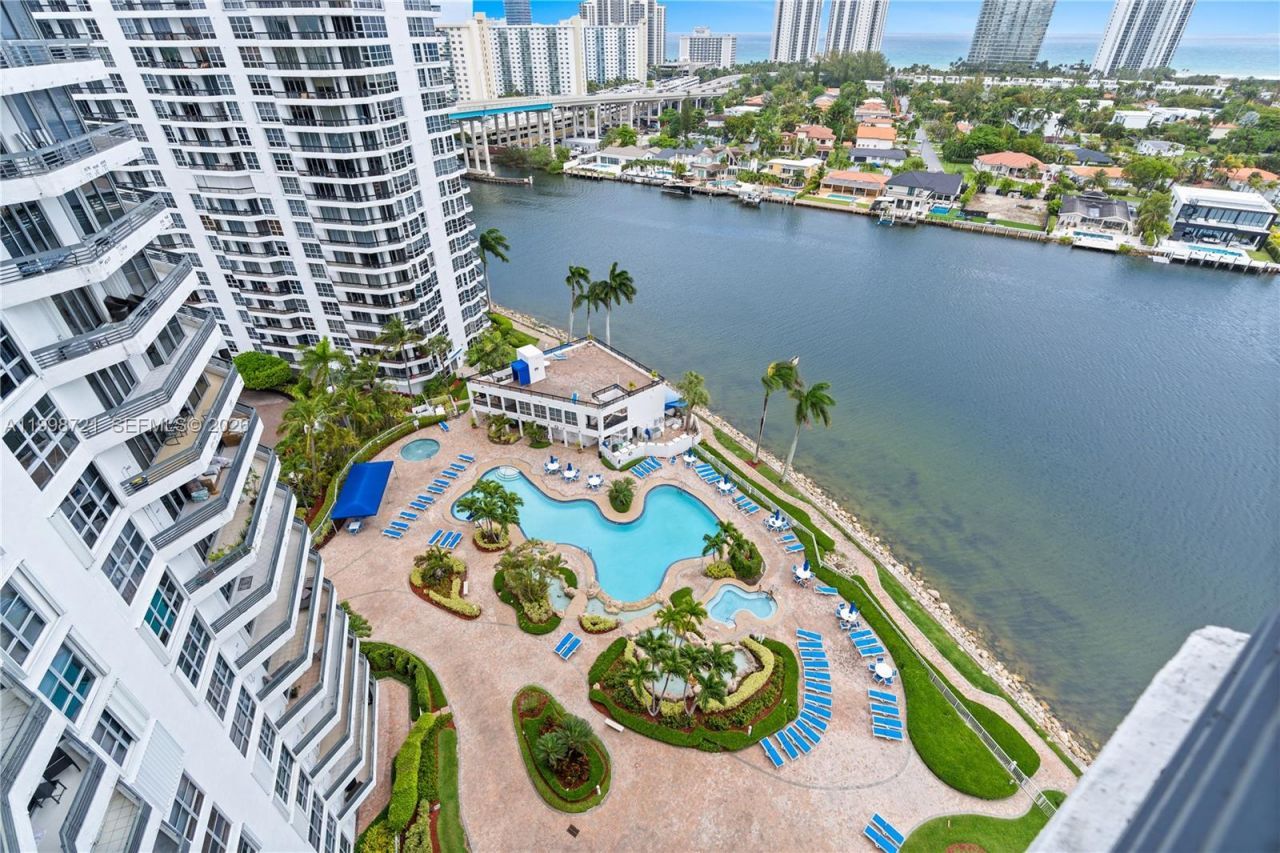 19101 NE 36th Ct, Unit 1811, Aventura, FL 33180 Photo