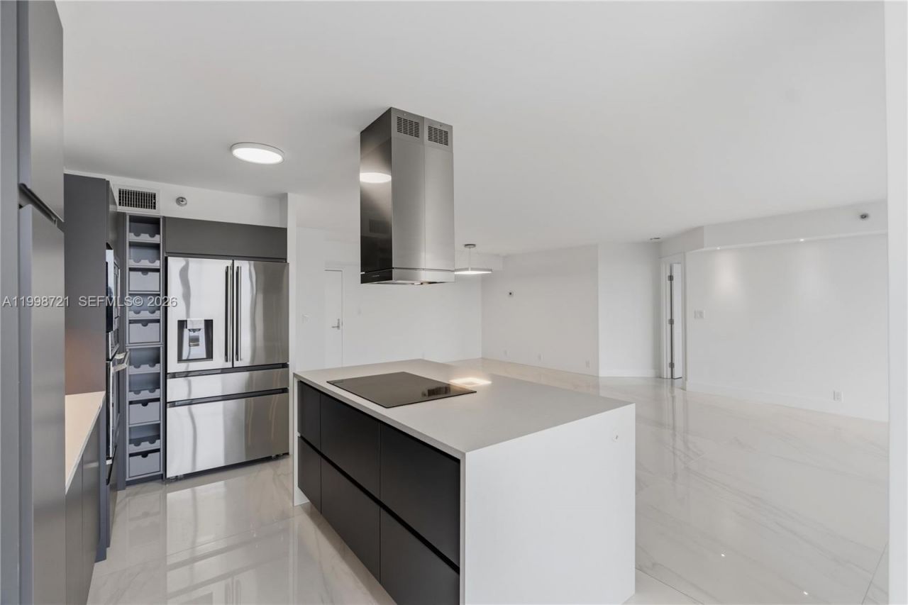 19101 NE 36th Ct, Unit 1811, Aventura, FL 33180 Photo