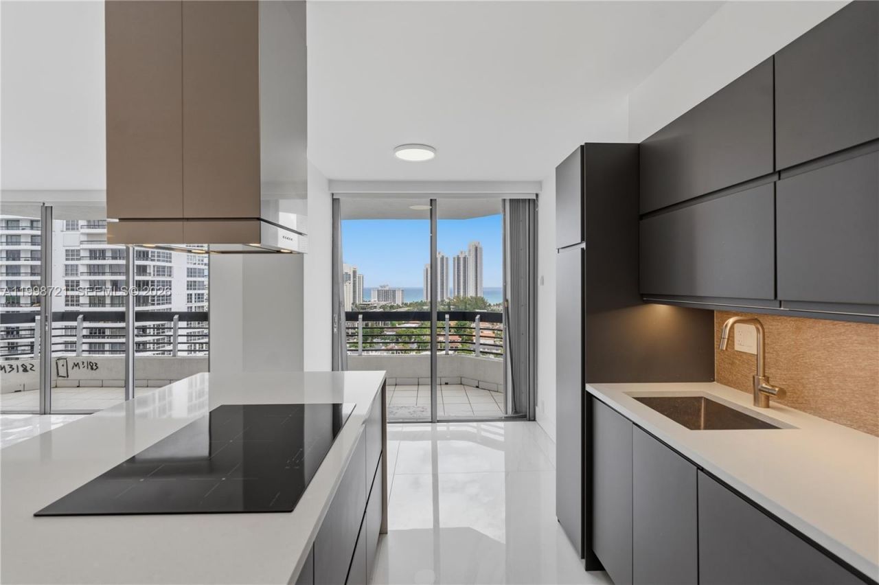 19101 NE 36th Ct, Unit 1811, Aventura, FL 33180 Photo