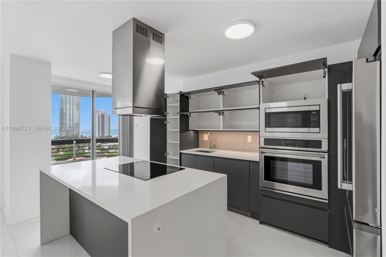 19101 NE 36th Ct, Unit 1811, Aventura, FL 33180 Photo