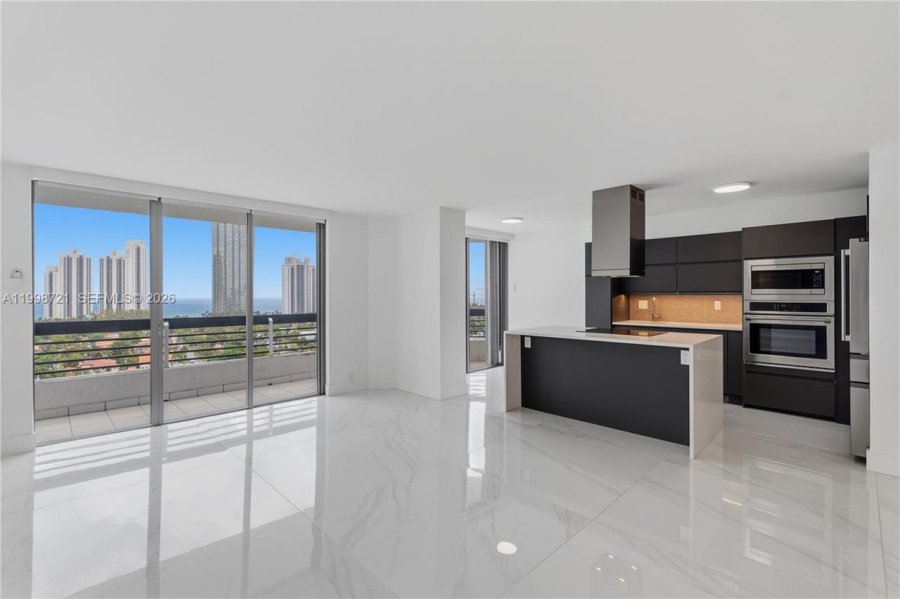 19101 NE 36th Ct, Unit 1811, Aventura, FL 33180 Photo