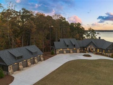 6091 GC Crow Road, Flowery Branch, GA 30542