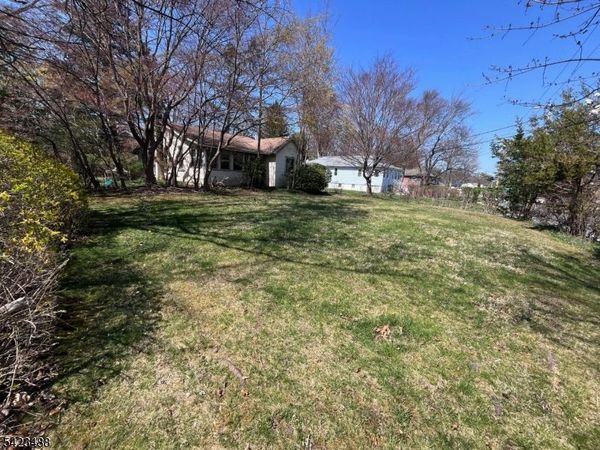 63 Reynolds Ave, Hanover, NJ 07981