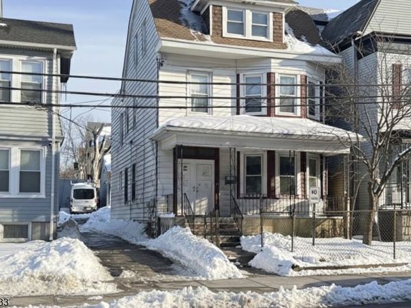 922 Grove St, Irvington, NJ 07111