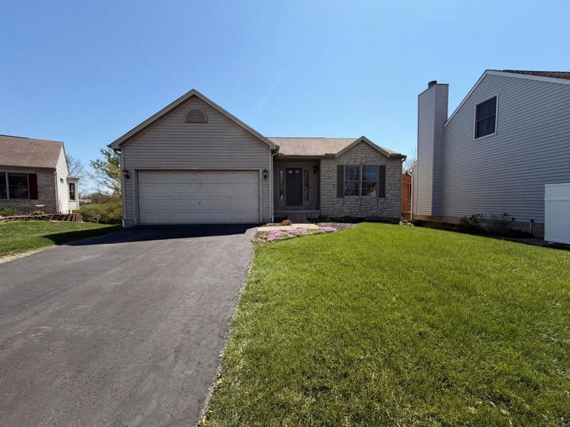 3373 Brook Spring Drive, Grove City, OH 43123 Photo 1