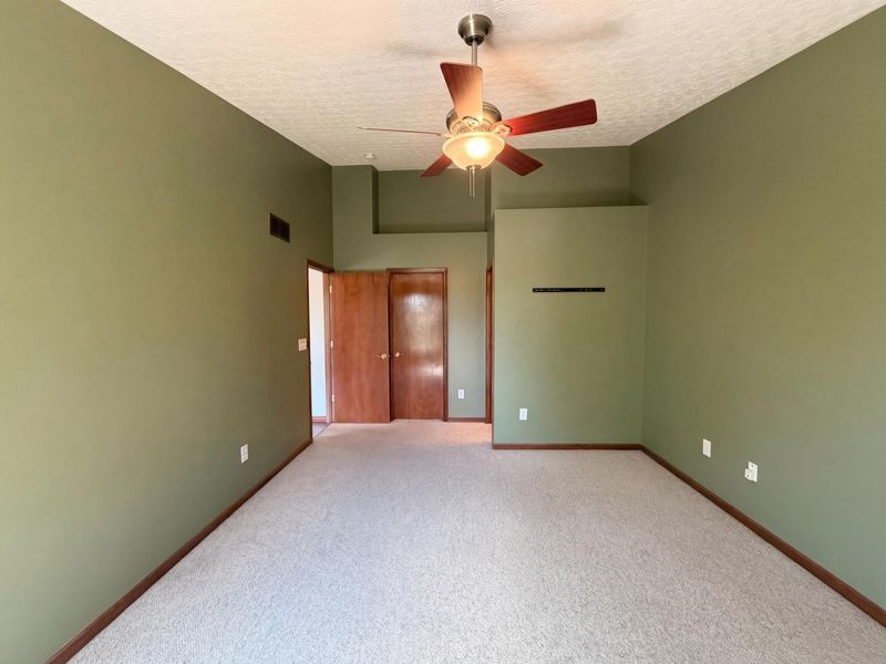 3373 Brook Spring Drive, Grove City, OH 43123 Photo 16