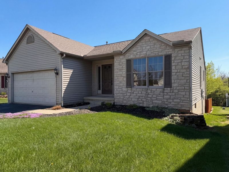 3373 Brook Spring Drive, Grove City, OH 43123 Photo 9