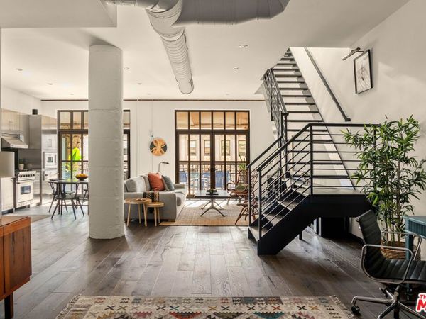 1645 Vine Street, Unit 1005, Los Angeles, CA 90028