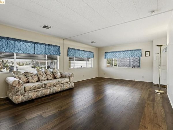 275 Burnett AVE, Morgan Hill, CA 95037