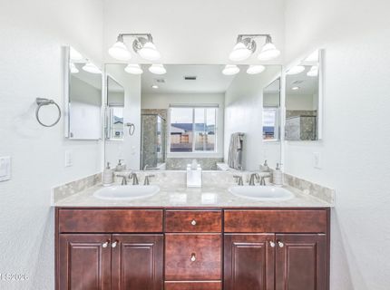 2084 Whitecliff Drive, Reno, NV 89521 Photo