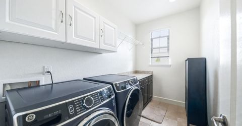 2084 Whitecliff Drive, Reno, NV 89521 Photo