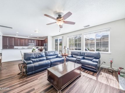 2084 Whitecliff Drive, Reno, NV 89521 Photo