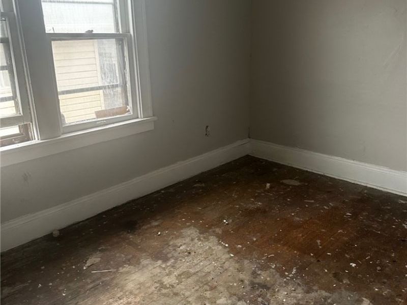 11709 Lenacrave Avenue, Cleveland, OH 44105 Photo 11