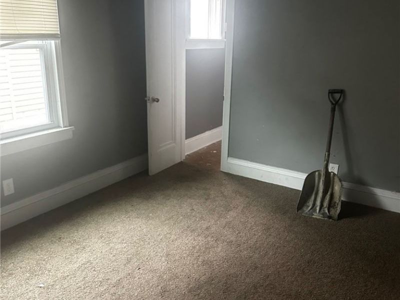 11709 Lenacrave Avenue, Cleveland, OH 44105 Photo 21