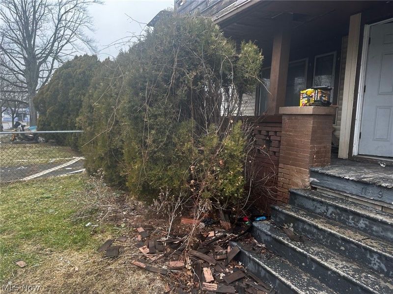 11709 Lenacrave Avenue, Cleveland, OH 44105 Photo 4