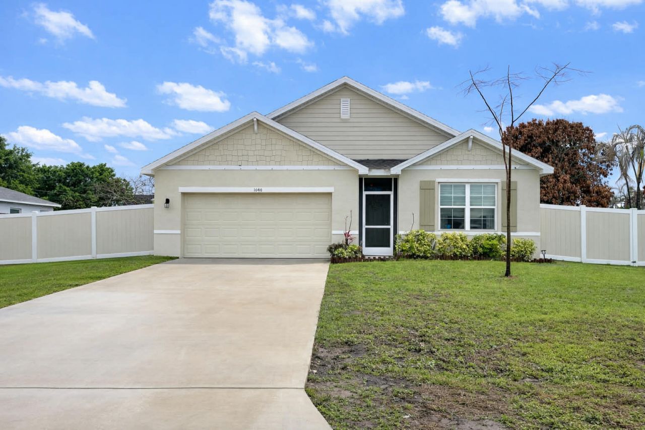 1040 SW Canary Terrace, Port Saint Lucie, FL 34953 Photo