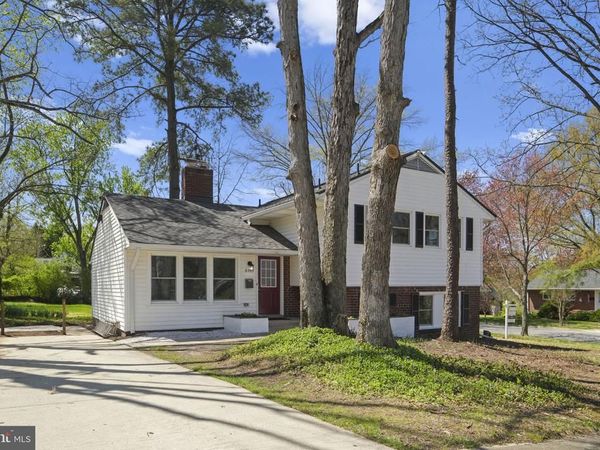 8405 RAVENSWOOD, NEW CARROLLTON, MD 20784