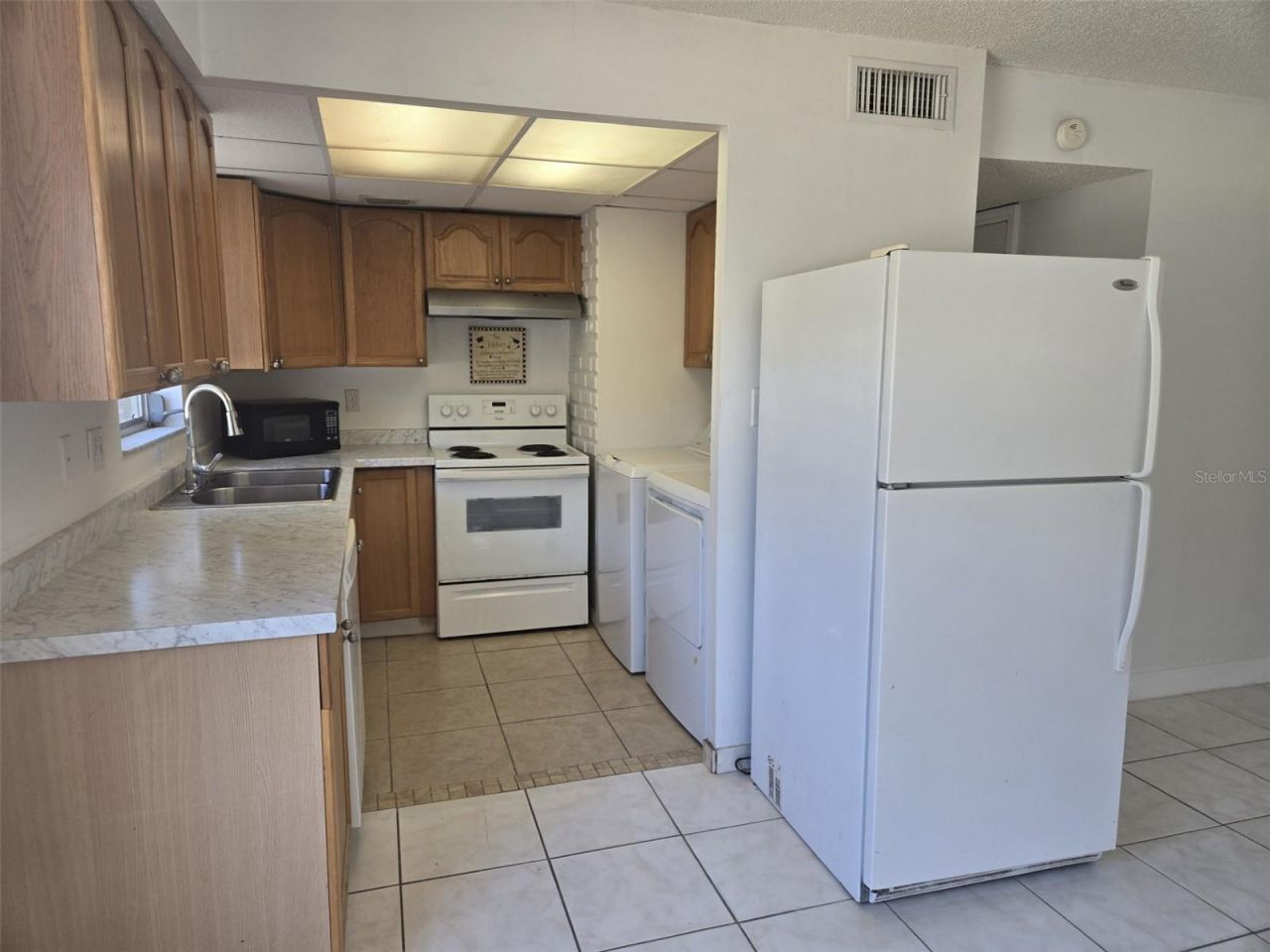 210 Amherst Avenue, Unit 100, Sarasota, FL 34232 Photo