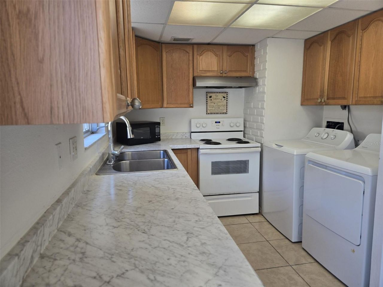 210 Amherst Avenue, Unit 100, Sarasota, FL 34232 Photo