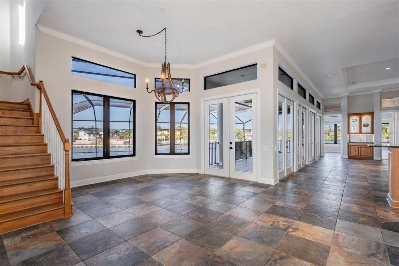 62 Central Court, Tarpon Springs, FL 34689 Photo