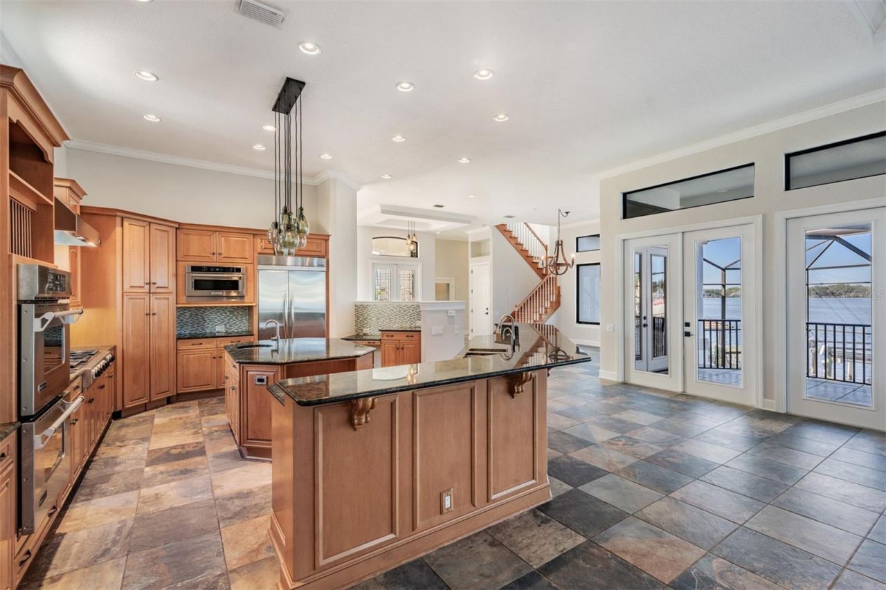 62 Central Court, Tarpon Springs, FL 34689 Photo