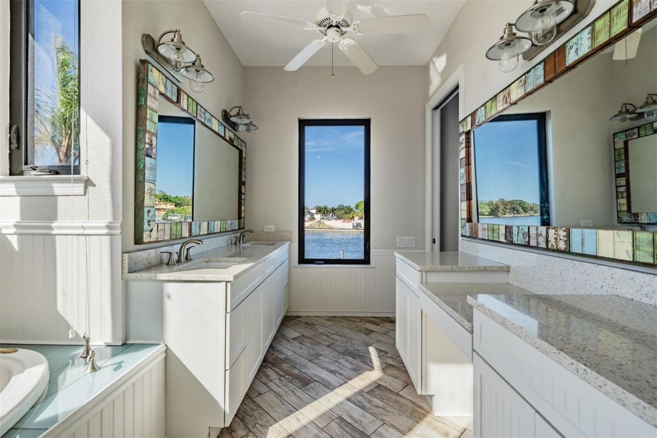 62 Central Court, Tarpon Springs, FL 34689 Photo