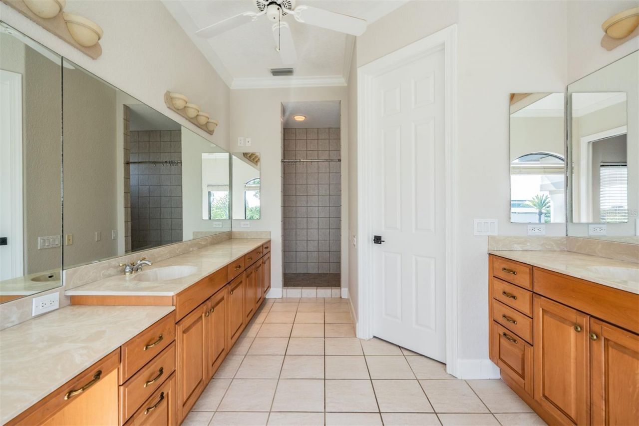 62 Central Court, Tarpon Springs, FL 34689 Photo