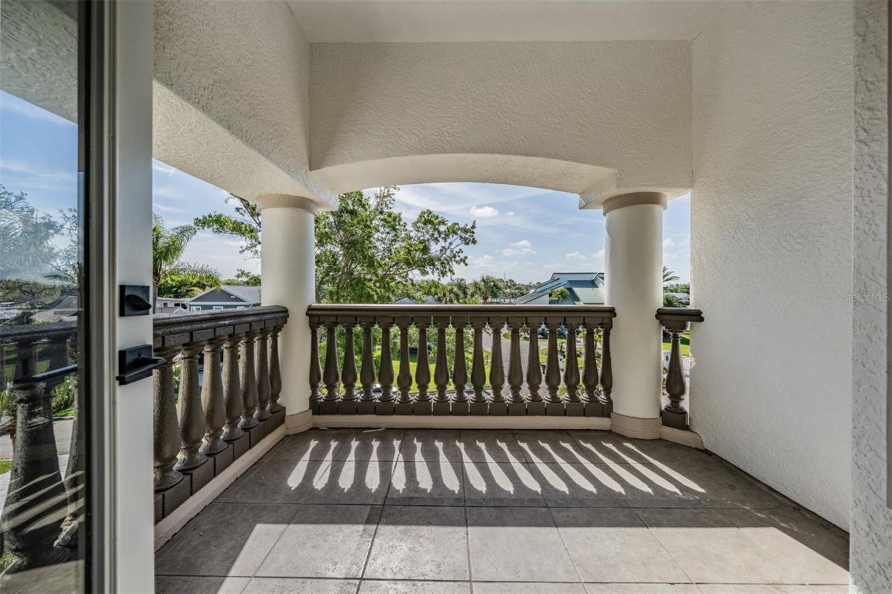 62 Central Court, Tarpon Springs, FL 34689 Photo