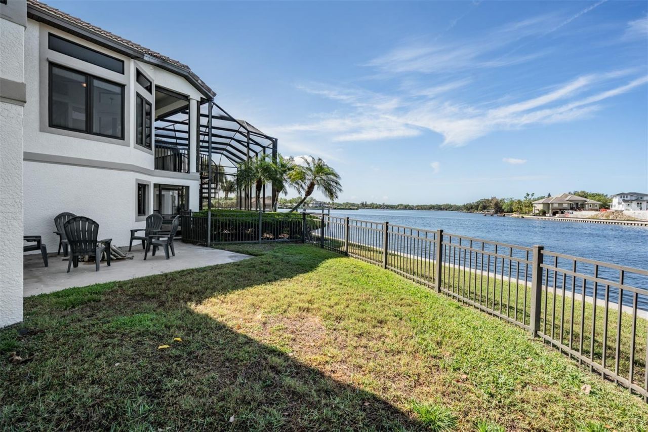62 Central Court, Tarpon Springs, FL 34689 Photo