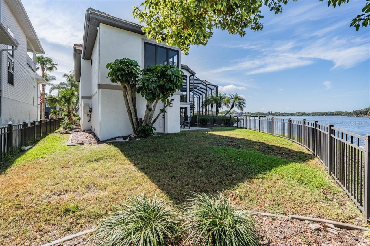 62 Central Court, Tarpon Springs, FL 34689 Photo