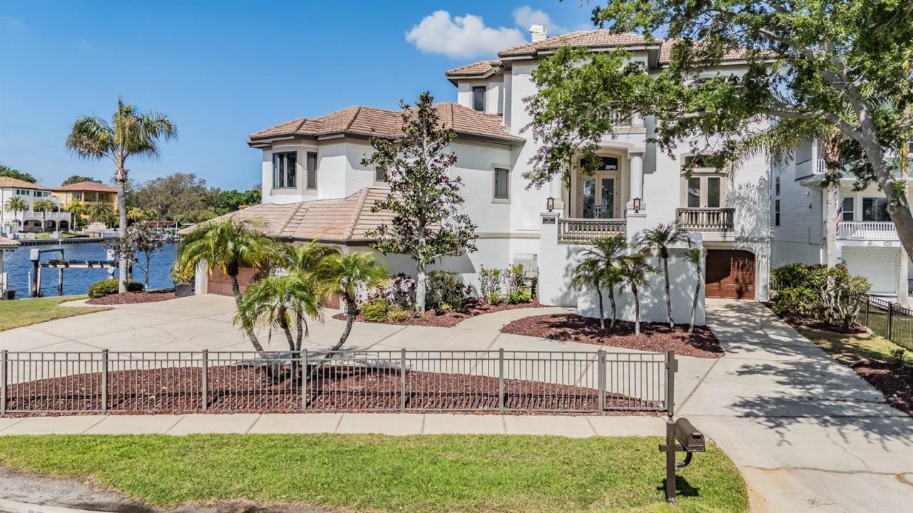 62 Central Court, Tarpon Springs, FL 34689 Photo