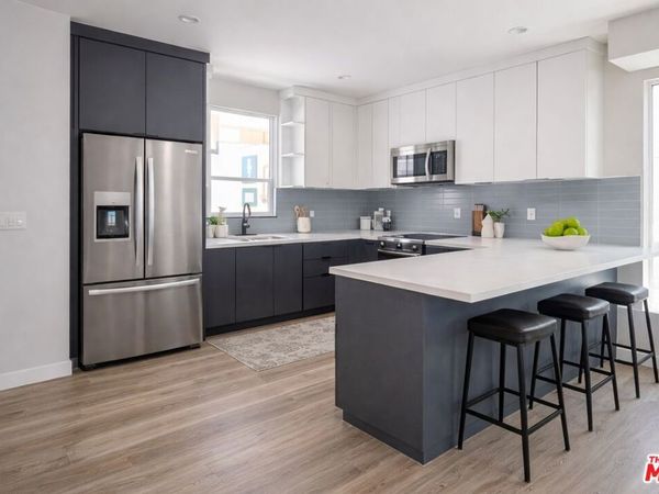 6702 Balboa Boulevard, Unit 1, Van Nuys, CA 91406