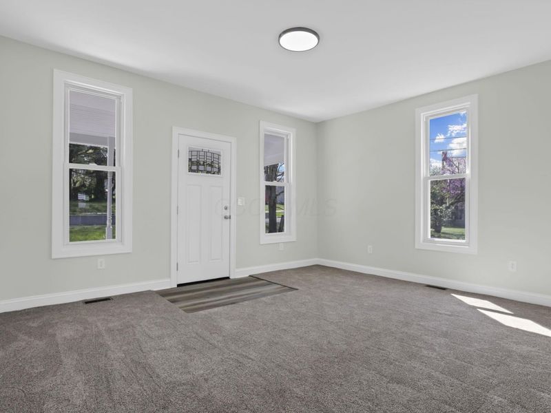 77 S Church Street, Thornville, OH 43076 Photo 14