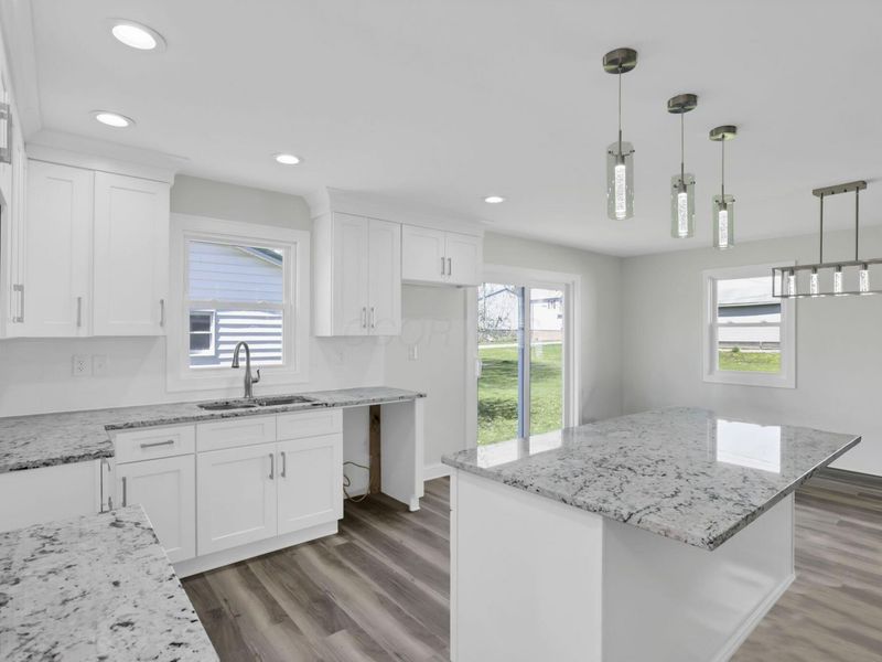 77 S Church Street, Thornville, OH 43076 Photo 8