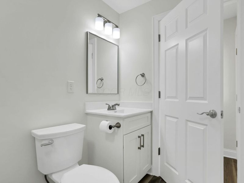 77 S Church Street, Thornville, OH 43076 Photo 9