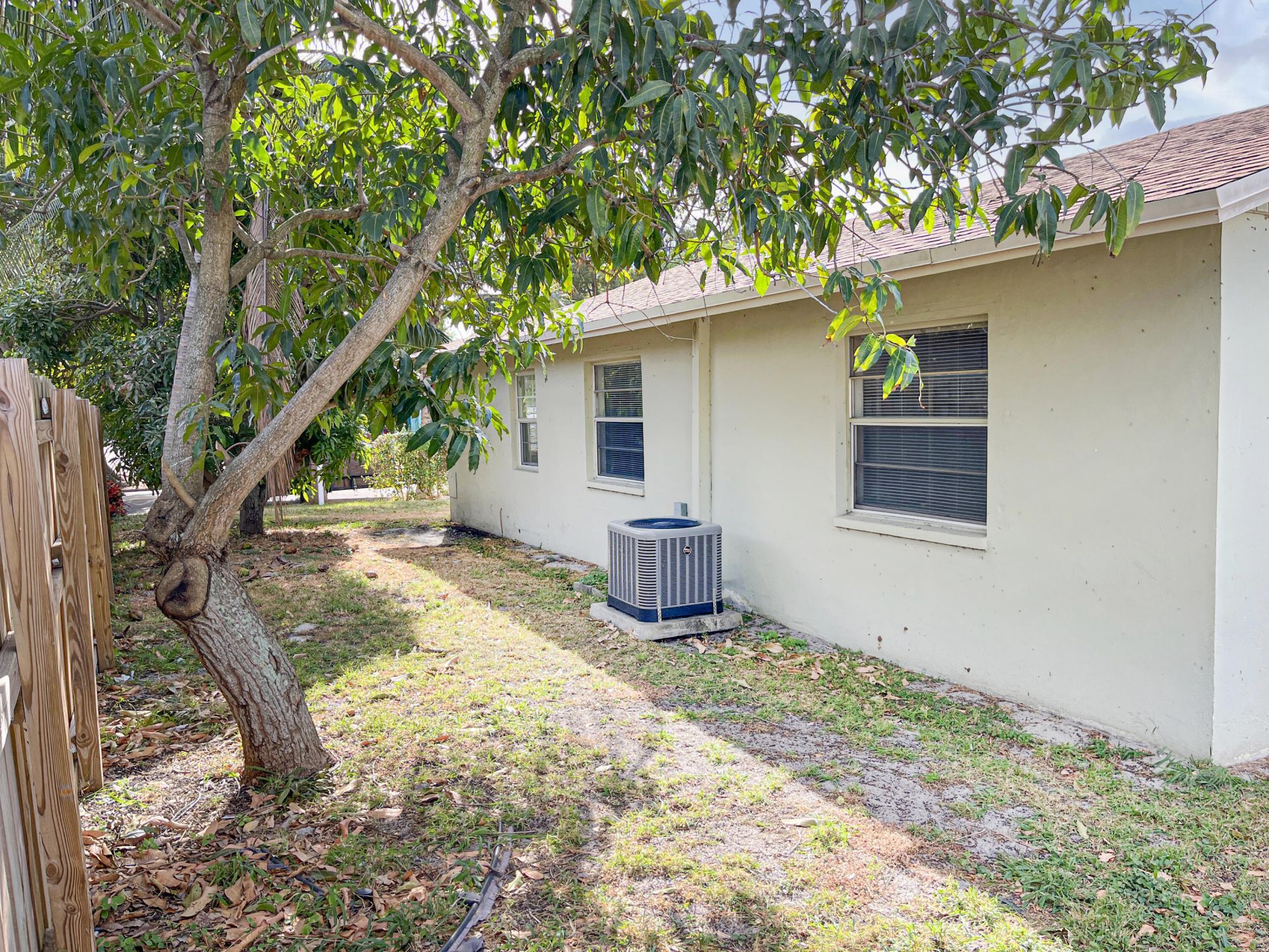 705 58th Street, West Palm Beach, FL 33407 Photo