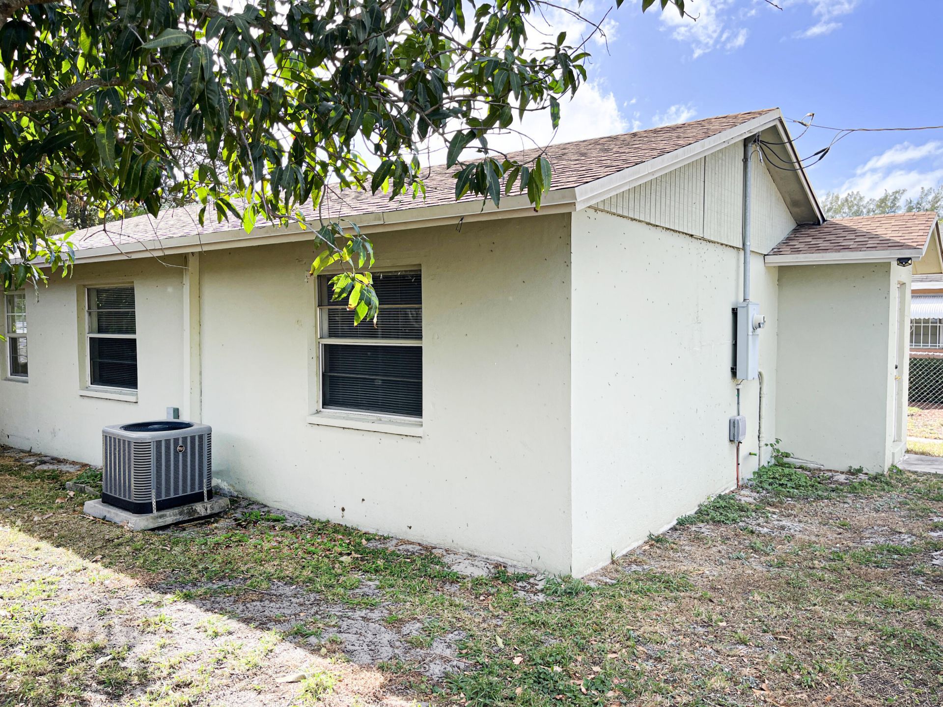 705 58th Street, West Palm Beach, FL 33407 Photo