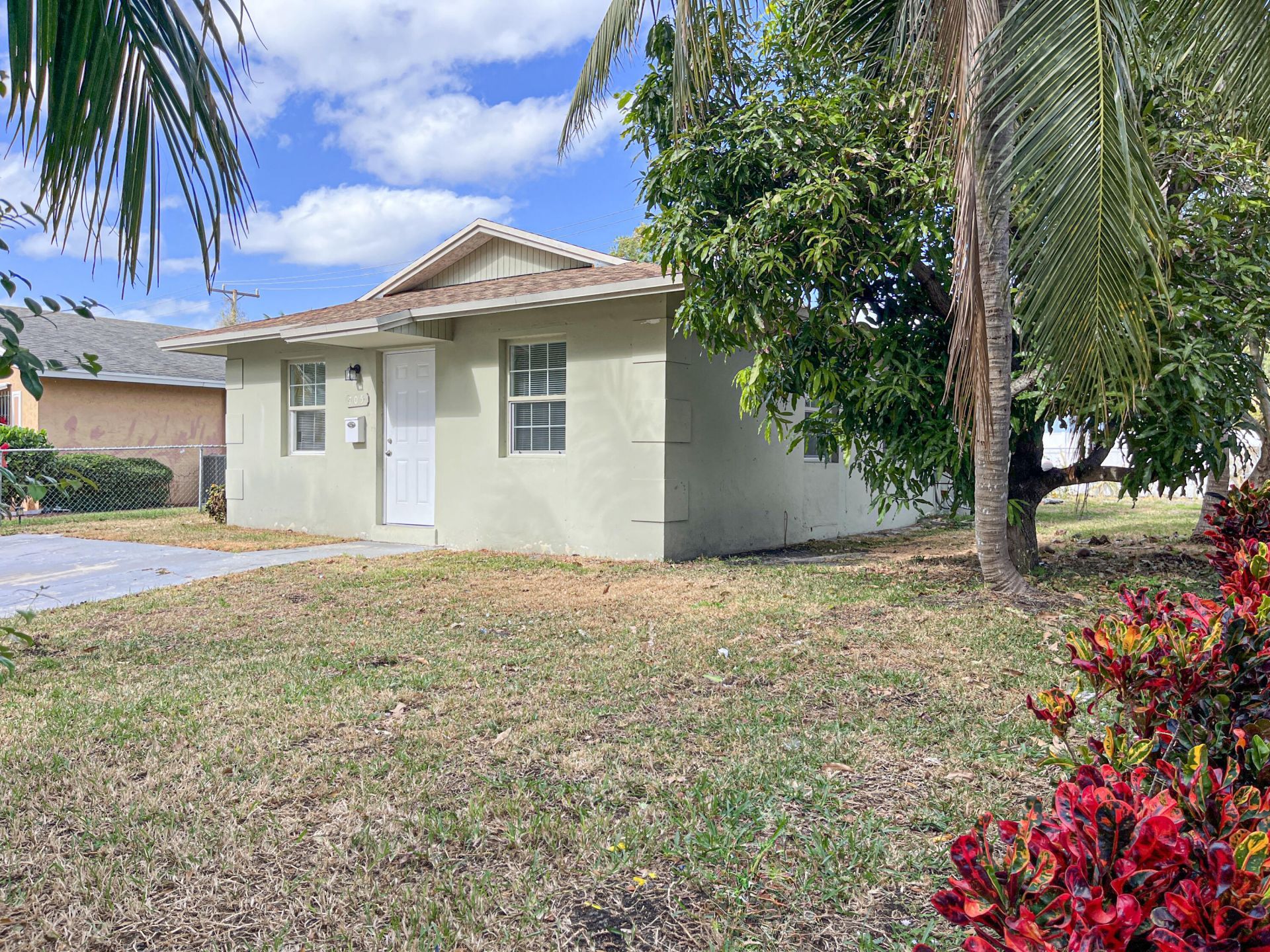 705 58th Street, West Palm Beach, FL 33407 Photo