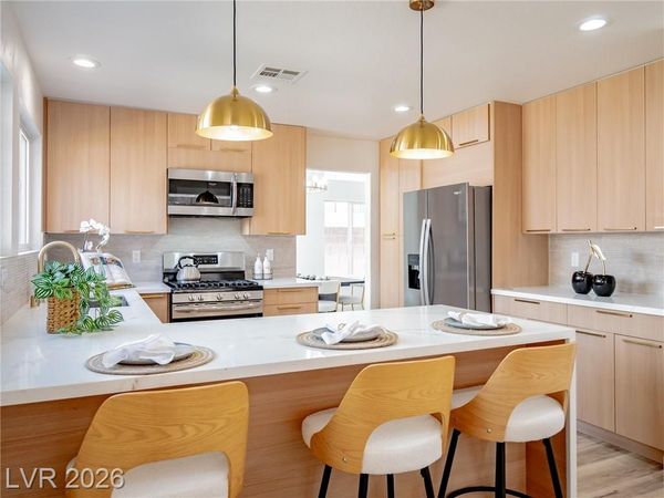 9364 Sparkling Waters Avenue , Las Vegas, NV 89129