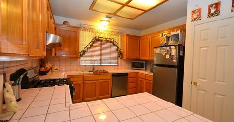 225 Stonewood Dr, Los Banos, CA 93635 Photo