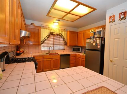 225 Stonewood Dr, Los Banos, CA 93635 Photo