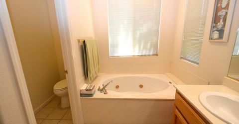 225 Stonewood Dr, Los Banos, CA 93635 Photo