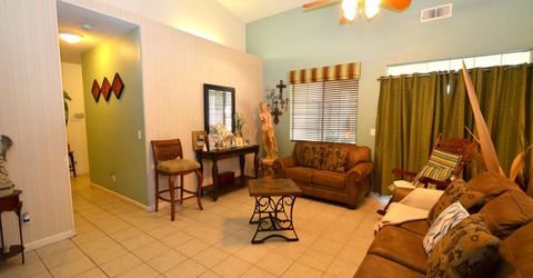 225 Stonewood Dr, Los Banos, CA 93635 Photo