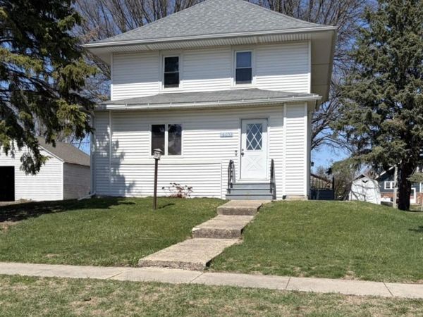 605 E 6th Street, Wellsburg, IA 50680