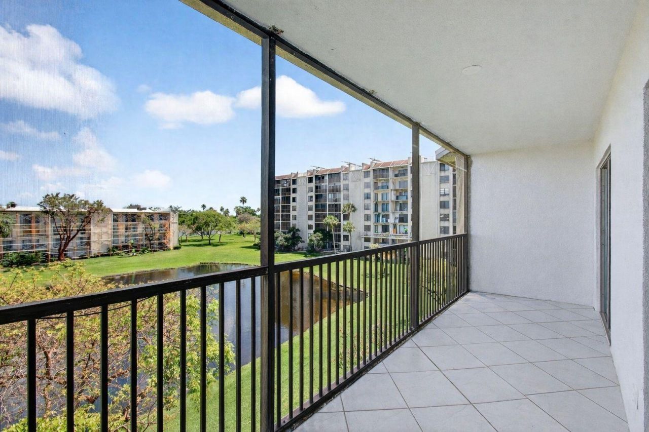 14360 Strathmore Lane, Unit 406, Delray Beach, FL 33446 Photo