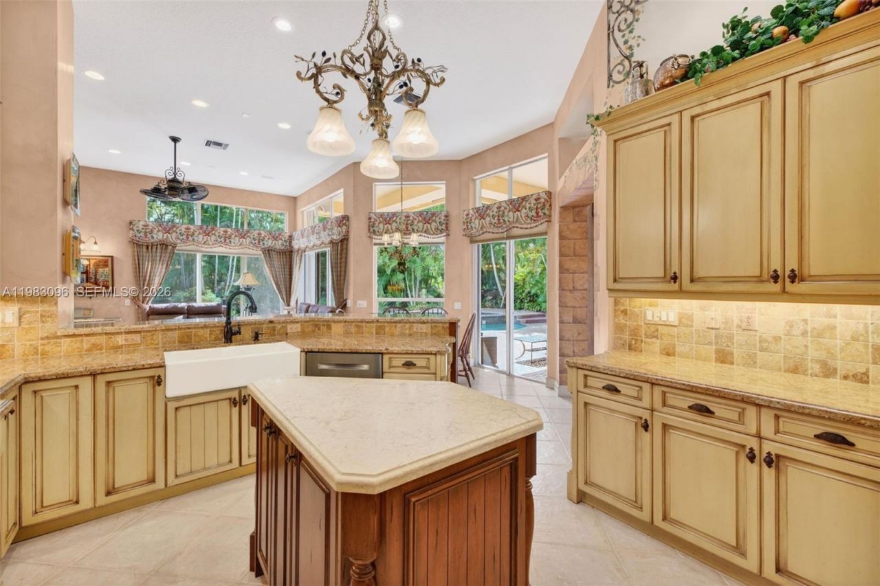 1083 SW 156th Ter, Pembroke Pines, FL 33027 Photo