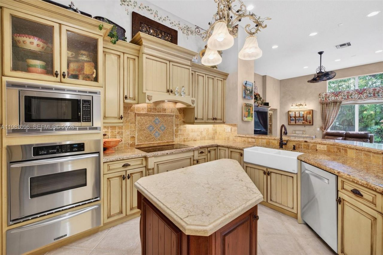 1083 SW 156th Ter, Pembroke Pines, FL 33027 Photo