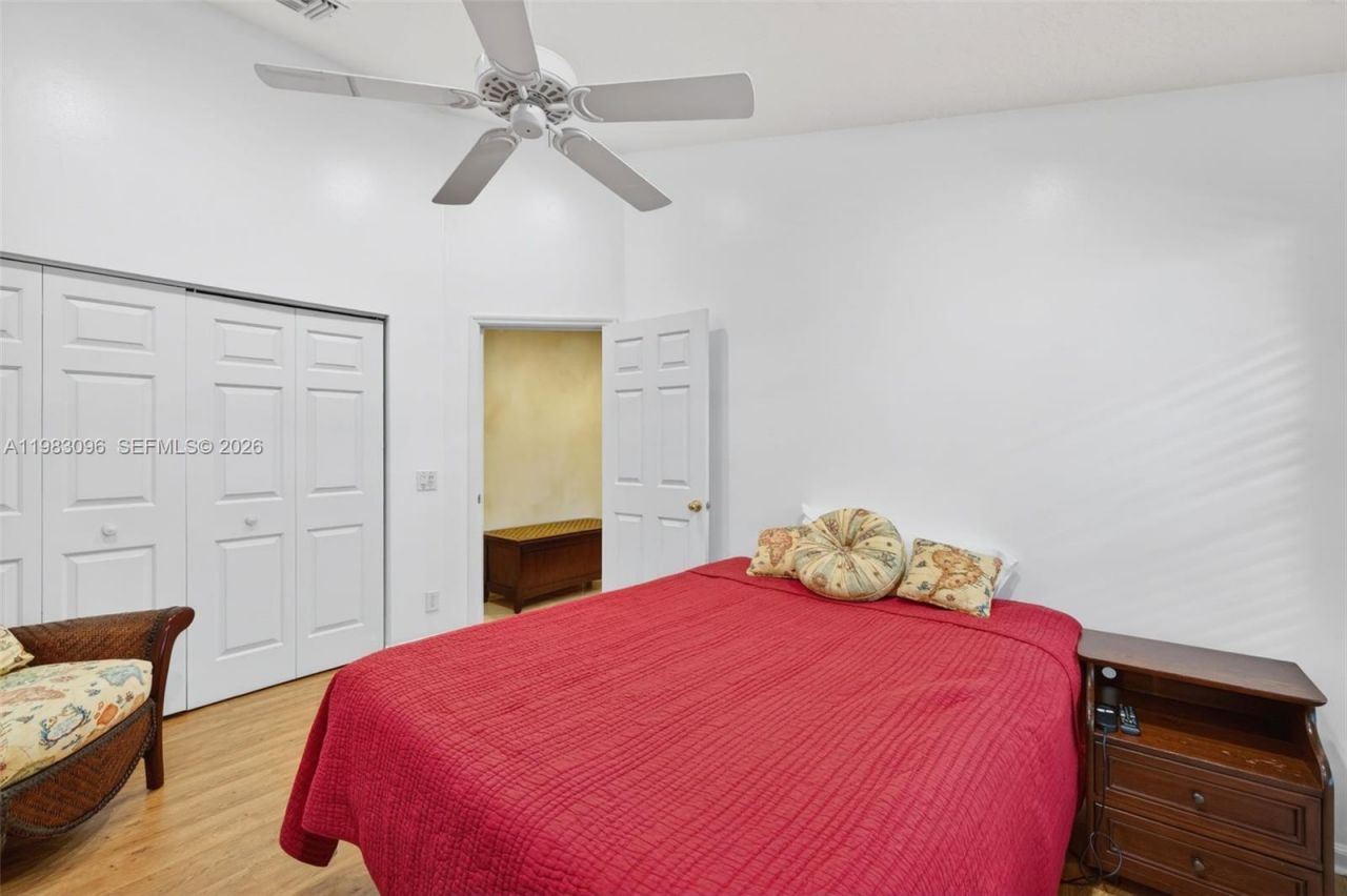 1083 SW 156th Ter, Pembroke Pines, FL 33027 Photo